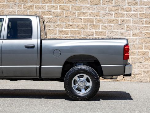 Used 2008 Dodge Ram 2500 Truck SLT w/ Popular Equipment Group AWD/4WD image 8