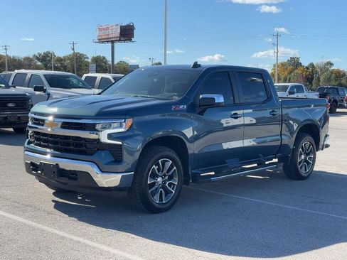 Used 2024 Chevrolet Silverado 1500 LT w/ Z71 Off-Road Package image 7