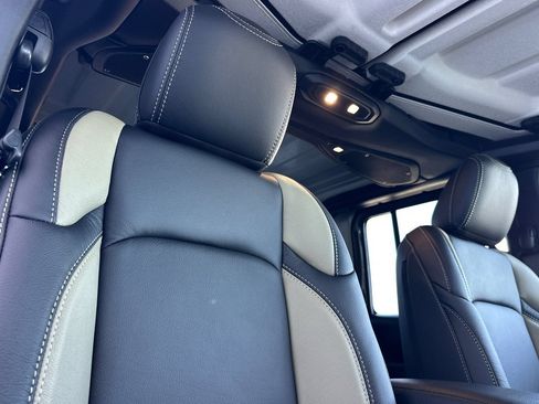 New 2026 Jeep Gladiator Willys AWD/4WD image 19