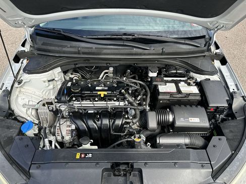 Used 2019 Hyundai Elantra Limited w/ Cargo Package image 32