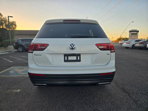 Used 2018 Volkswagen Tiguan S image 12
