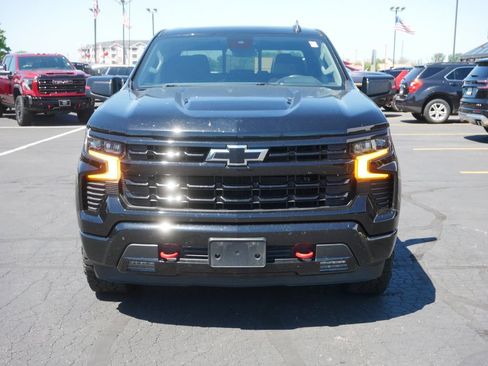 Certified 2024 Chevrolet Silverado 1500 RST w/ Redline Edition AWD/4WD image 4