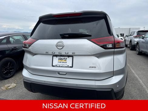 Certified 2025 Nissan Rogue SV AWD/4WD image 9
