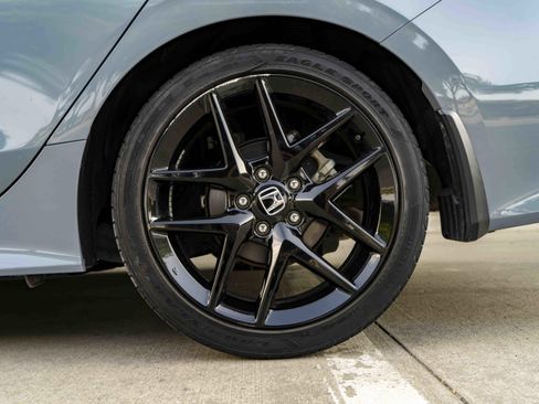 Used 2023 Honda Civic Sport image 15