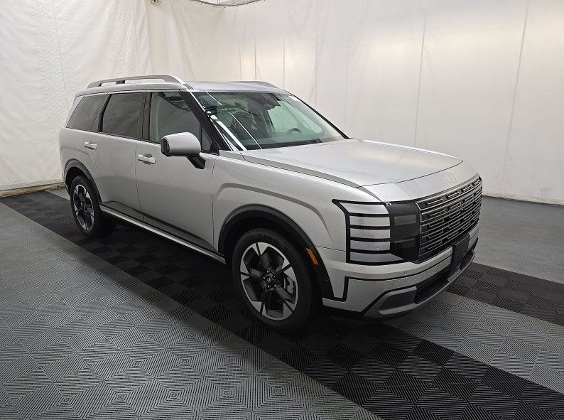 Certified 2026 Hyundai Palisade Limited AWD/4WD image 4