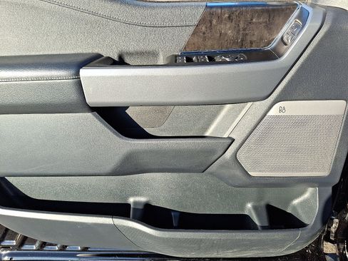 Certified 2022 Ford F150 Lariat w/ Equipment Group 502A High image 13