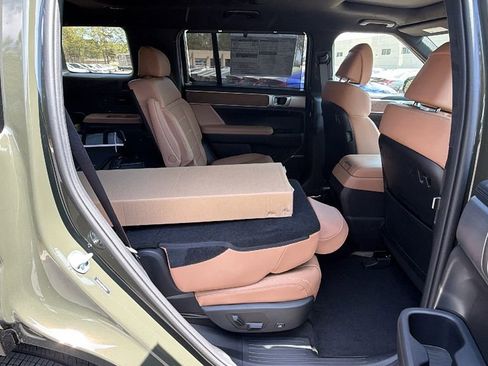 New 2026 Hyundai Santa Fe Calligraphy image 18