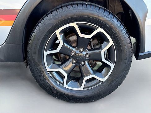 Used 2015 Subaru Crosstrek 2.0i image 28