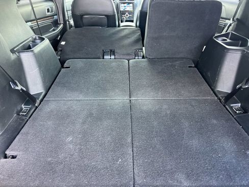 Used 2019 Ford Explorer Limited image 15