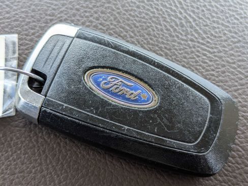 Used 2019 Ford F150 Lariat RWD image 31