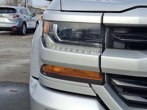 Used 2018 Chevrolet Silverado 1500 LT w/ All Star Edition image 28