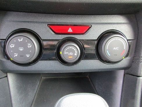 Used 2019 Subaru Impreza 2.0i w/ Eyesight image 24