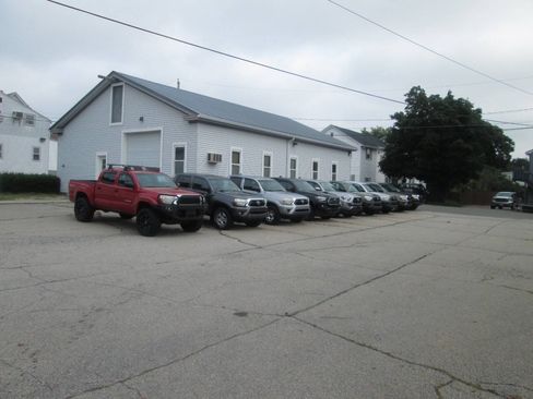 Used 2016 Toyota Tacoma TRD Off-Road w/ Premium & Technology Package AWD/4WD image 26