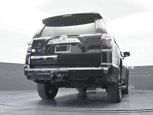 Used 2022 Toyota 4Runner Limited AWD/4WD image 23