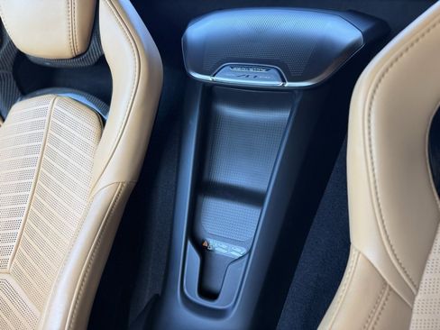 Used 2023 Chevrolet Corvette Stingray Premium Conv w/ Z51 Performance Package image 13