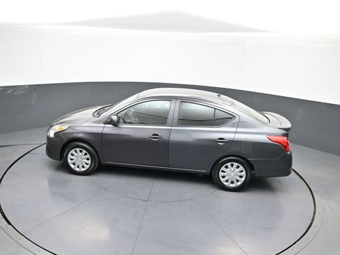 Used 2015 Nissan Versa S Plus image 40