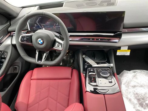 New 2027 BMW 530i xDrive w/ M Sport Package AWD/4WD image 9