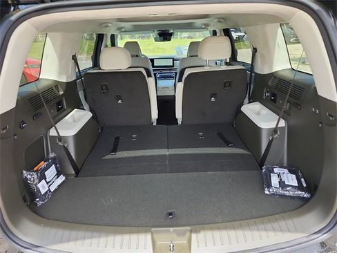 New 2025 Hyundai Santa Fe Calligraphy image 7