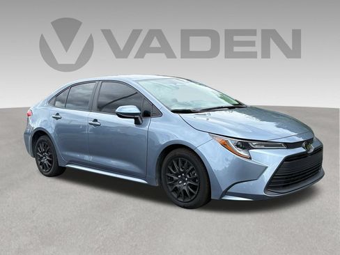 Used 2024 Toyota Corolla LE FWD image 25