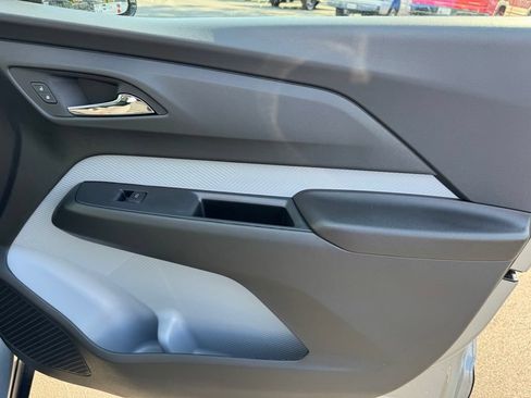 New 2027 Chevrolet Bolt LT w/ Comfort Package FWD image 9