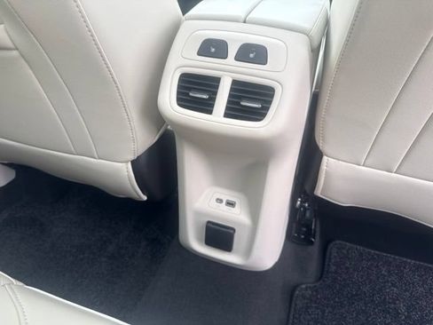 Used 2023 Buick Envision Avenir AWD/4WD image 39