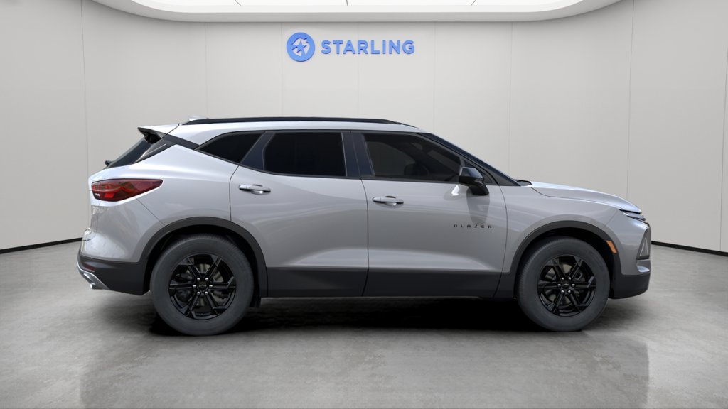 New 2026 Chevrolet Blazer LT w/ Convenience Package FWD image 4