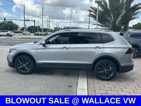 Certified 2023 Volkswagen Tiguan SE FWD image 6