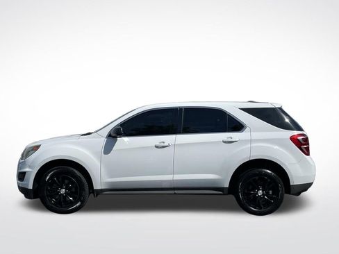 Used 2017 Chevrolet Equinox LS AWD/4WD image 2