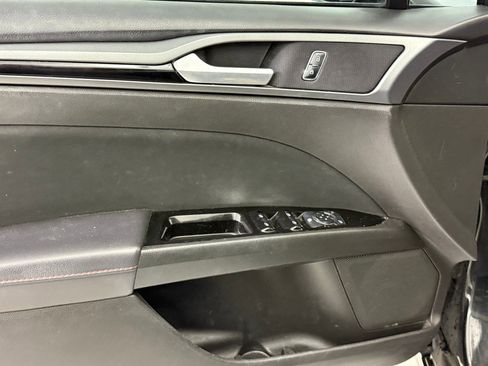 Used 2014 Ford Fusion SE image 13