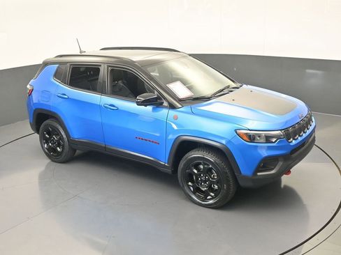 Used 2023 Jeep Compass Trailhawk w/ Trailhawk Elite Group image 63