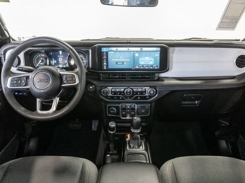 Certified 2024 Jeep Wrangler Unlimited Sahara AWD/4WD image 26