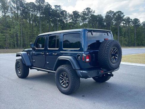 Certified 2025 Jeep Wrangler Willys image 5