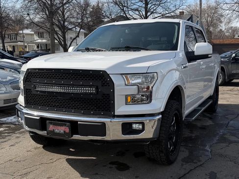 Used 2017 Ford F150 Lariat image 5