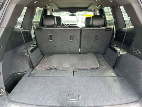 Used 2023 Cadillac XT6 Premium Luxury FWD image 7