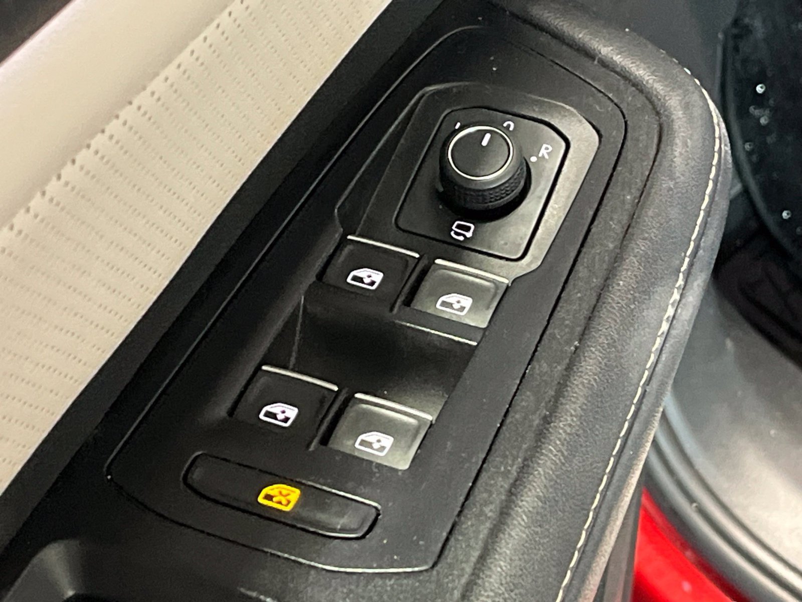 Used 2024 Volkswagen Atlas Cross Sport SEL Premium R-Line AWD/4WD image 35
