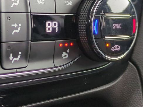 Used 2021 Buick Encore GX Select image 34