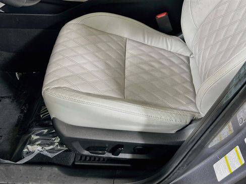 Used 2023 Mitsubishi Outlander SEL AWD/4WD image 18