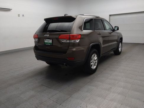 Used 2019 Jeep Grand Cherokee Laredo AWD/4WD image 9