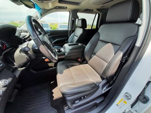 Used 2018 GMC Yukon SLT w/ Open Road Package AWD/4WD image 38
