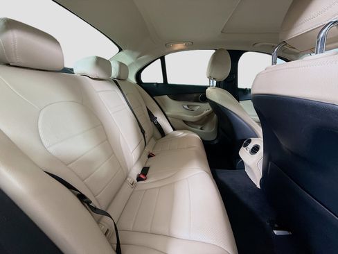 Used 2019 Mercedes-Benz C 300 Sedan image 27