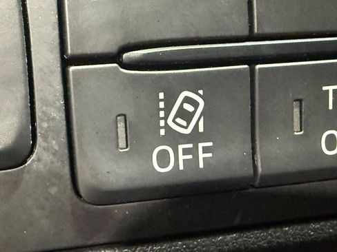 Used 2018 MAZDA CX-9 Touring FWD image 25