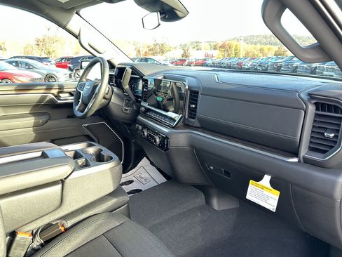 New 2026 Chevrolet Silverado 1500 LT image 16
