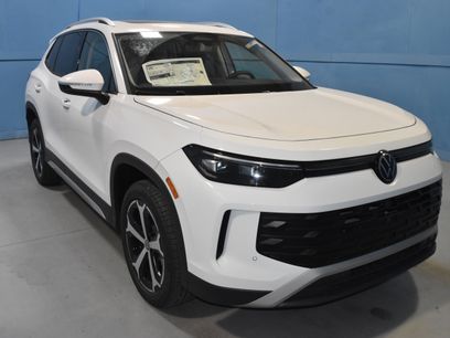 New 2026 Volkswagen Tiguan SE