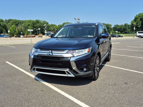 Used 2019 Mitsubishi Outlander ES AWD/4WD image 1