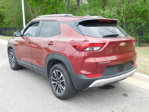 Certified 2025 Chevrolet TrailBlazer LT image 3