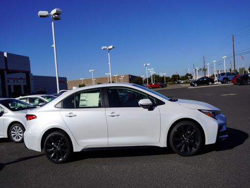 New 2026 Toyota Corolla SE image 4