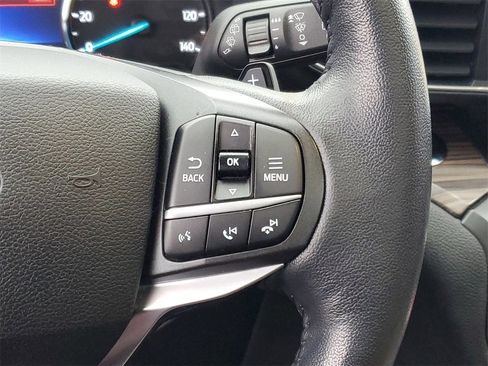 Used 2020 Ford Explorer Limited image 18