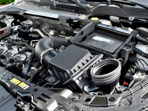 Used 2020 Land Rover Range Rover Evoque SE image 26