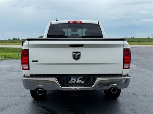 Used 2019 RAM 1500 Classic SLT w/ SLT Plus D←cor Group AWD/4WD image 8