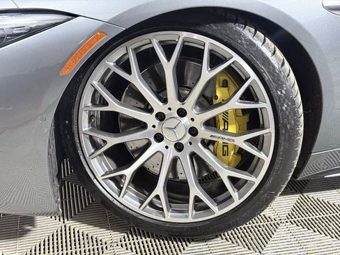 Used 2022 Mercedes-Benz SL 63 AMG 4MATIC image 2